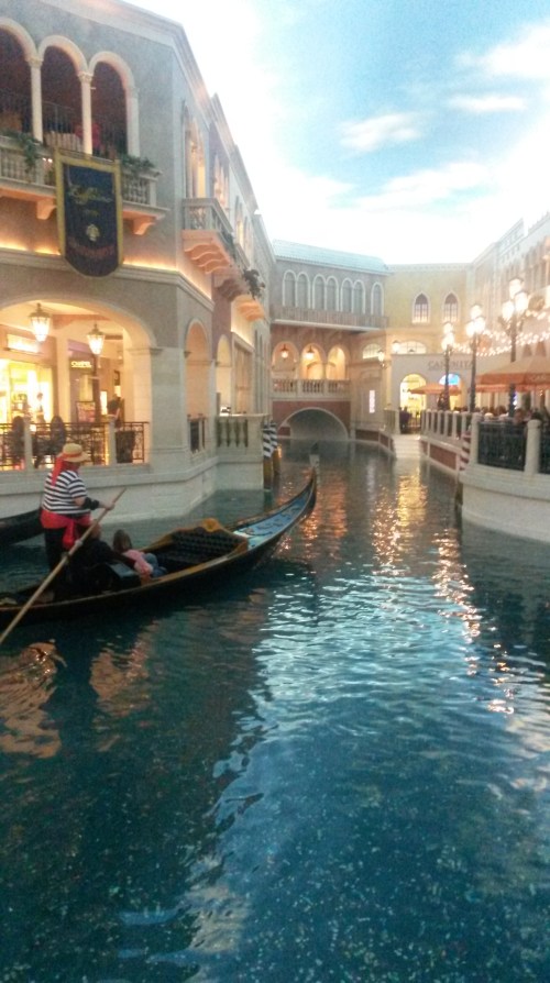 Vegas.Gondola.1